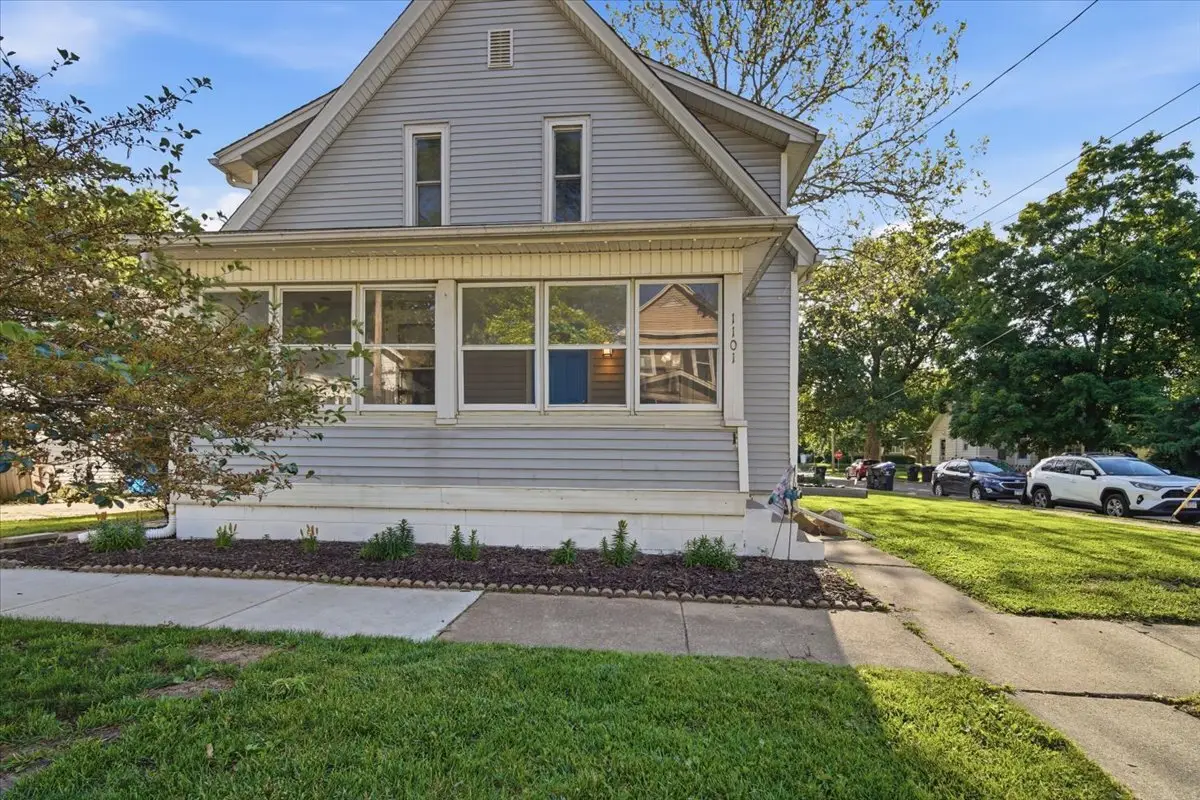 1101 S Lee Street, Bloomington, IL 61701 - #1