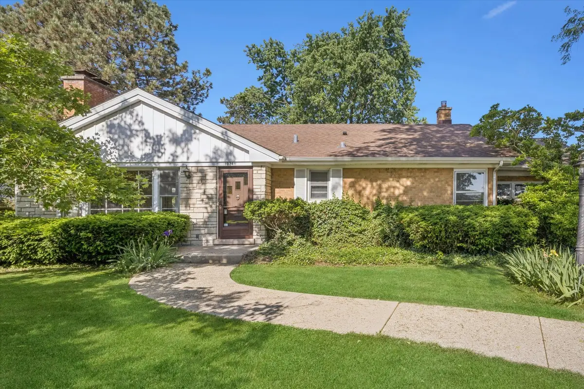 1024 S Spring Avenue, La Grange, IL 60525 - #1