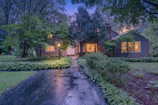 393 Warwick Lane, Lakewood, IL 60014
