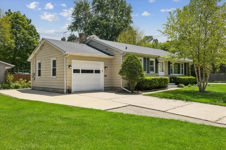 11 Logan Avenue, Geneva, IL 60134 - #2