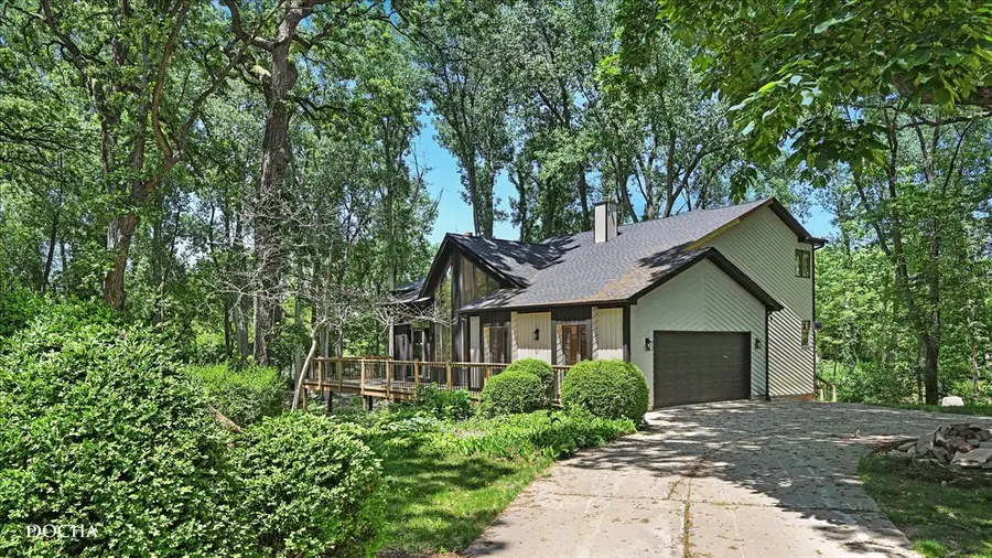 72 Hunter Lane, Bristol, IL 60512 - #2