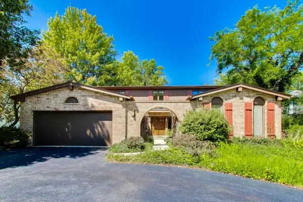 1860 Eastwood Avenue, Highland Park, IL 60035