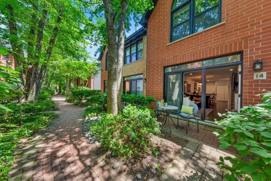 1801 W Diversey Parkway #14, Chicago, IL 60614 - #2