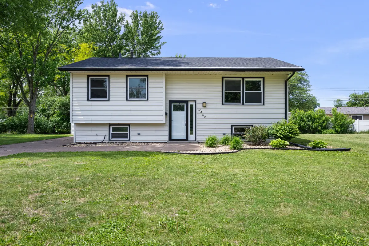 2602 Greenway Drive, Bettendorf, IA 52722 - #1