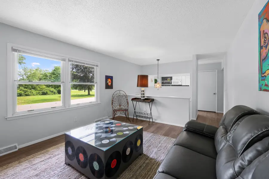 2602 Greenway Drive, Bettendorf, IA 52722 - #2