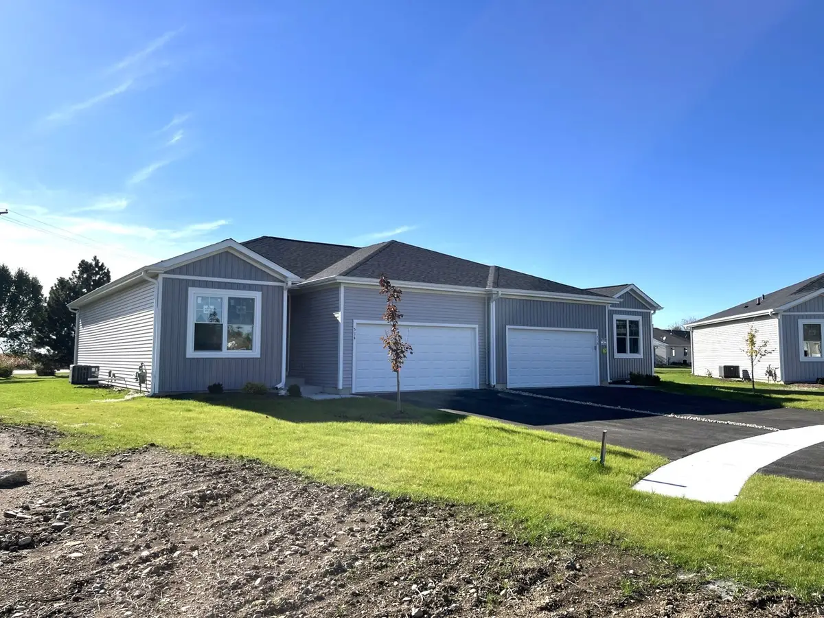 516 Cobblestone Circle, Harvard, IL 60033 - #1