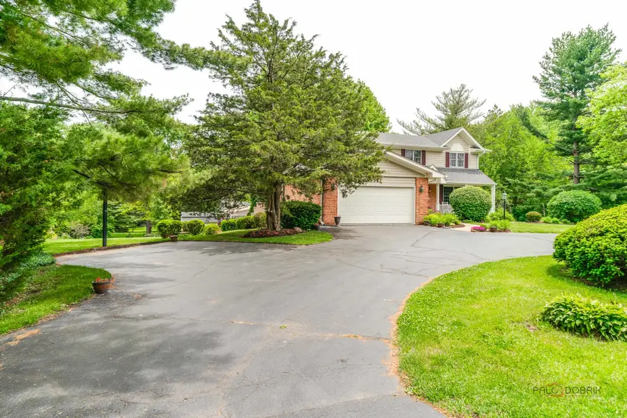 357 Roberts Road, Inverness, IL 60010 - #2
