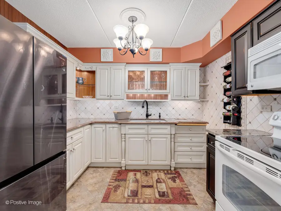 475 N Cass Avenue #105, Westmont, IL 60559 - #3