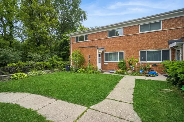 221 Dodge Avenue #B, Evanston, IL 60202