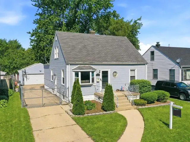 602 Hirsch Avenue, Calumet City, IL 60409 - #2
