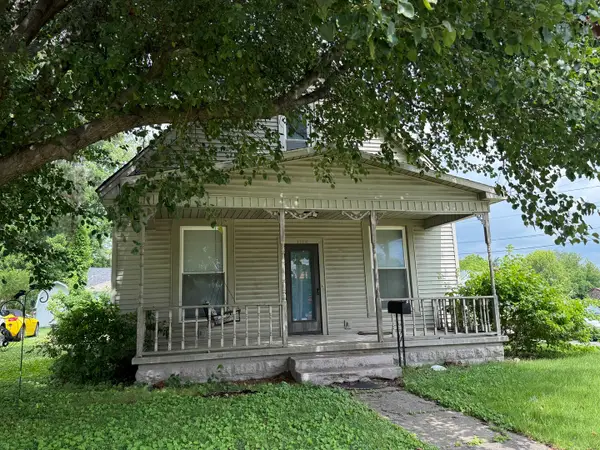 1123 Metropolis Street, Metropolis, IL 62960