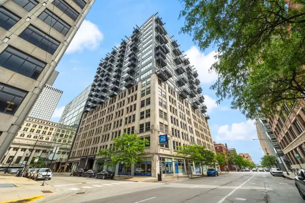 565 W Quincy Street #904, Chicago, IL 60661