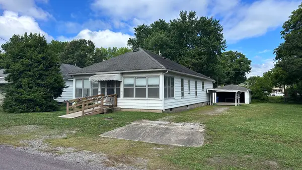 505 N Douglas Street, West Frankfort, IL 62896