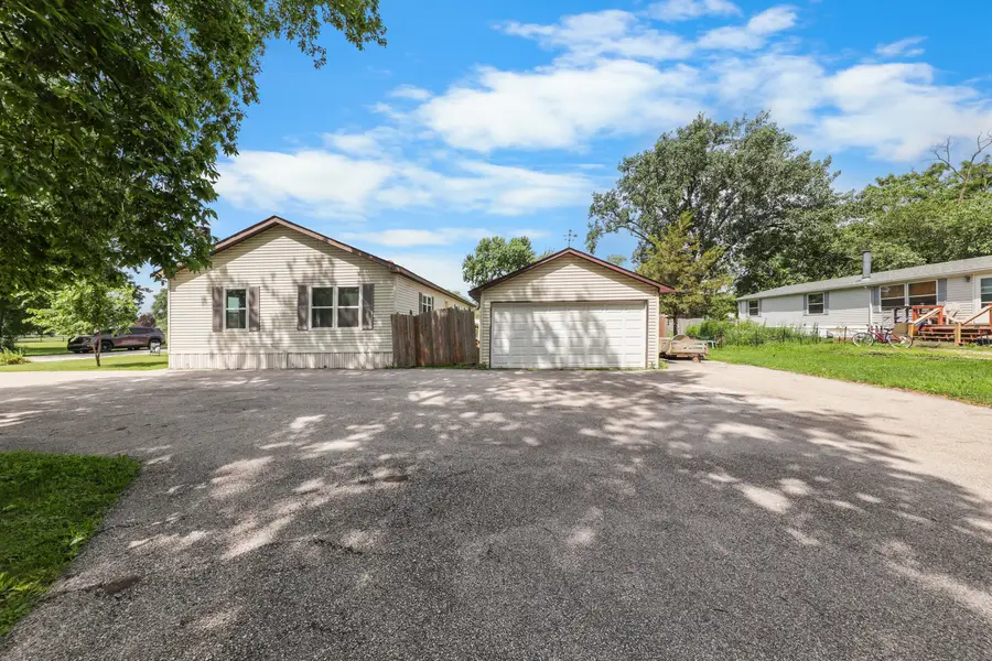 40 E Livingston Street, Godley, IL 60407 - #2