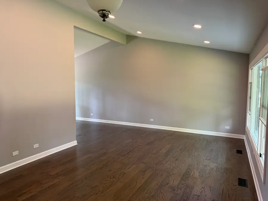 910 Fairlawn Avenue, Libertyville, IL 60048 - #3
