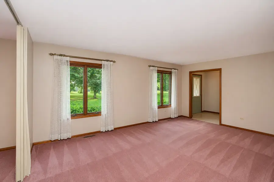 5217 Briarwood Road, Woodstock, IL 60098 - #2