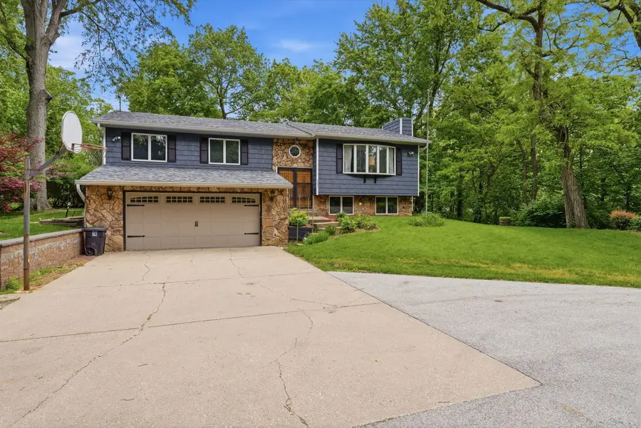 3001 2nd Street, Moline, IL 61265 - #3
