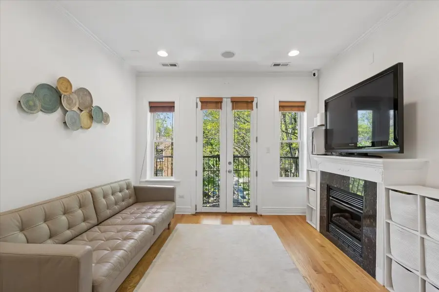 6333 N Glenwood Avenue #3W, Chicago, IL 60660 - #3