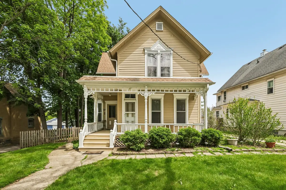 17 S Liberty Street, Elgin, IL 60120 - #1