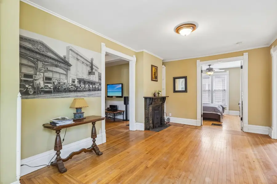 17 S Liberty Street, Elgin, IL 60120 - #2