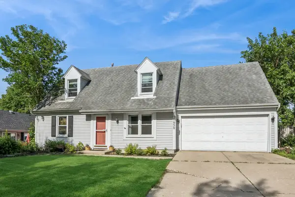 1050 Grenada Drive, Aurora, IL 60506