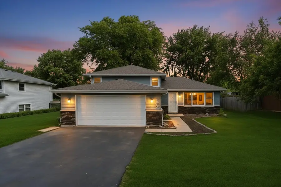 850 Gerald Avenue, South Elgin, IL 60177 - #2