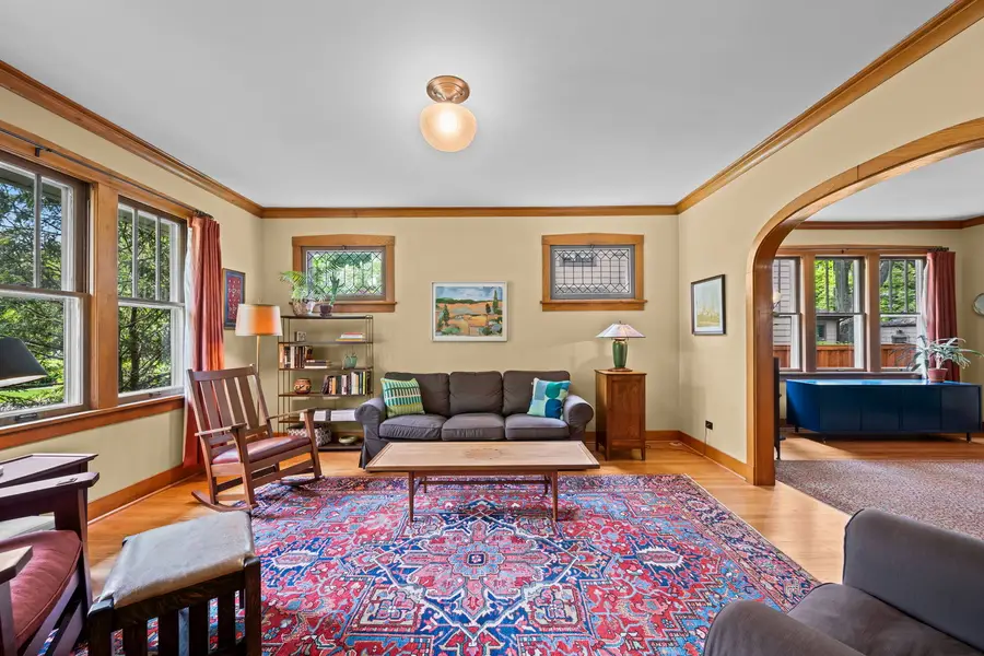 226 S Walnut Avenue, Arlington Heights, IL 60005 - #3