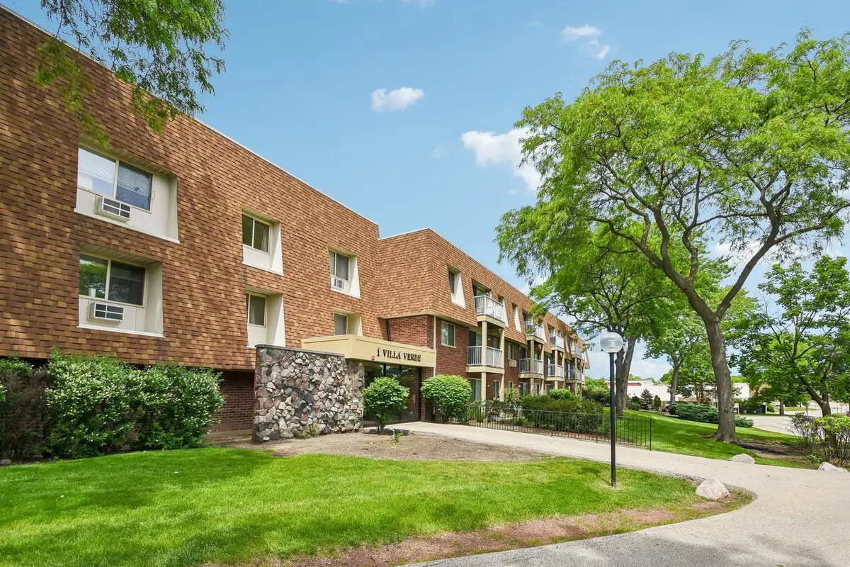 1 Villa Verde Drive #211, Buffalo Grove, IL 60089 - #1
