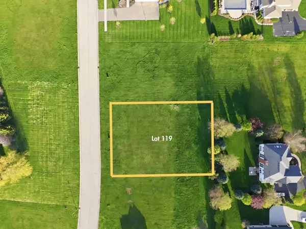 224 Whittemore Drive, Sycamore, IL 60178