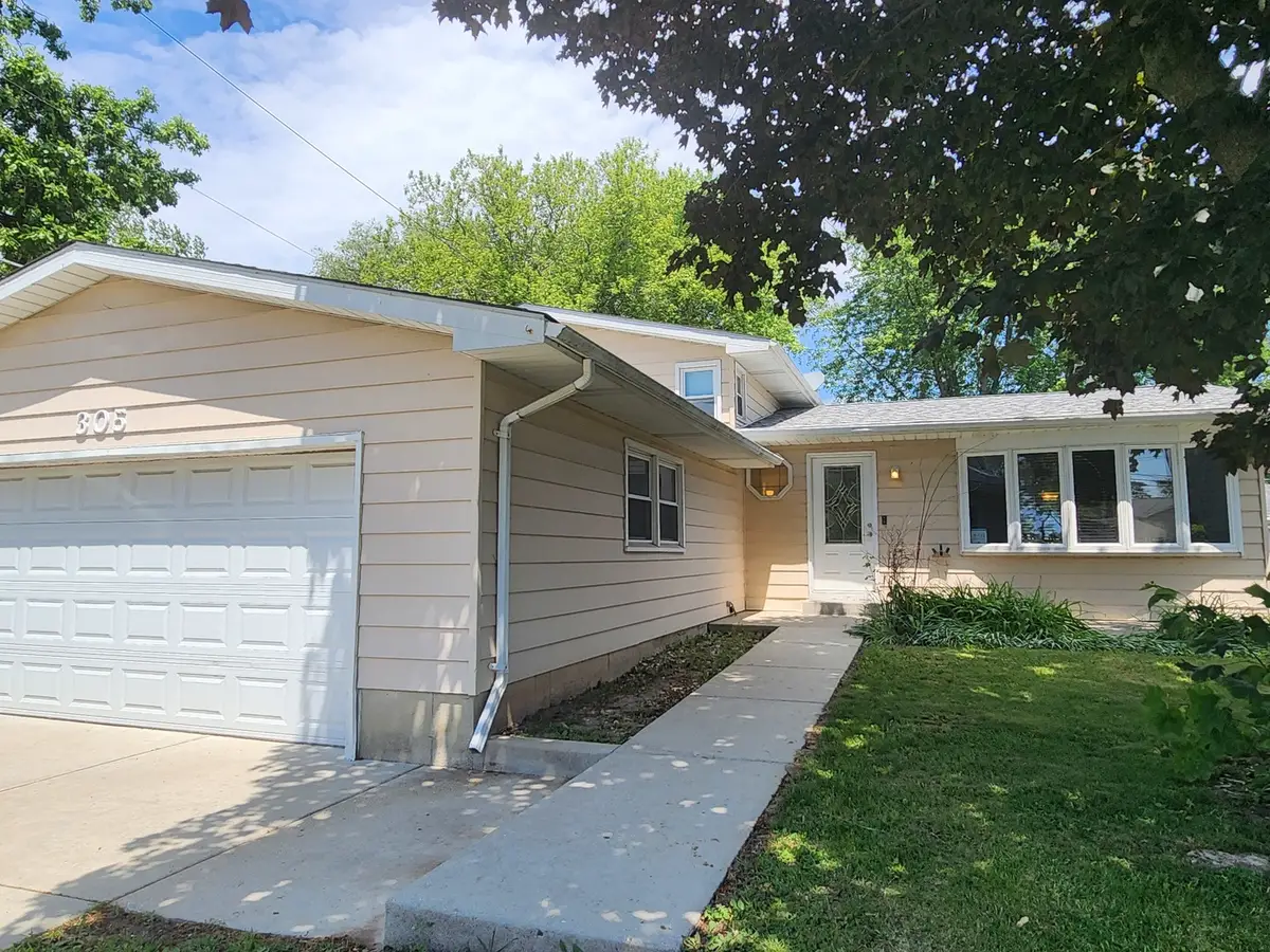 305 North Avenue, Antioch, IL 60002 - #1