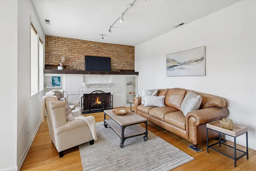 4350 N Albany Avenue #2S, Chicago, IL 60618 - #3