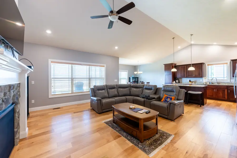 910 Declaration Drive, Savoy, IL 61874 - #3