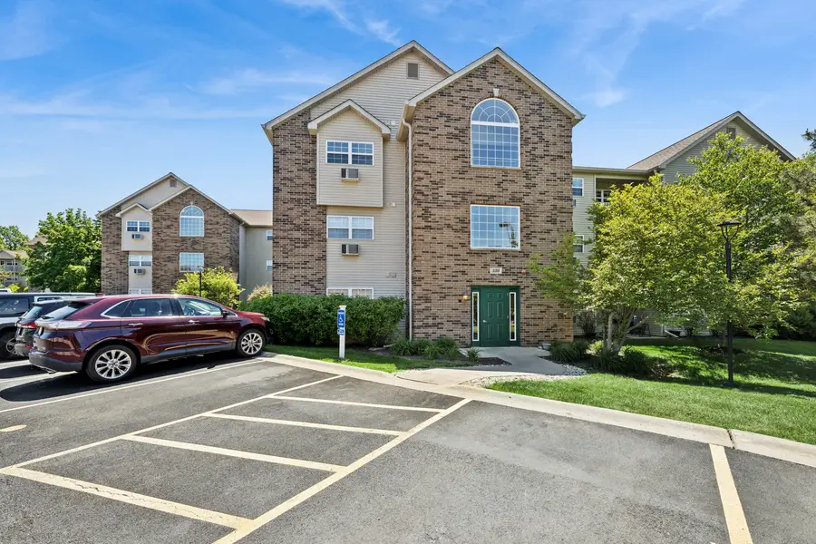 330 Cunat Boulevard #3D, Richmond, IL 60071 - #2