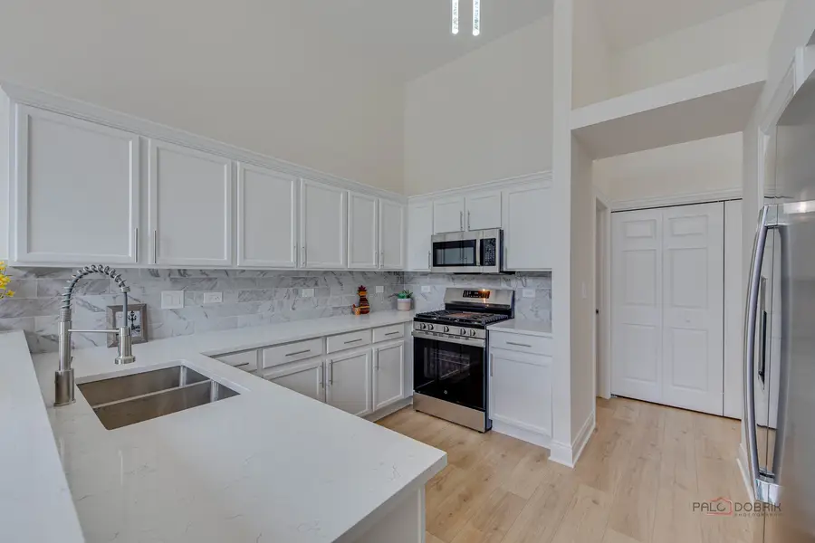 386 Gladstone Lane, Elgin, IL 60120 - #2
