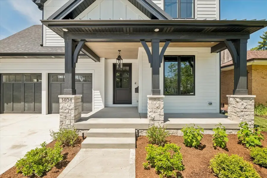 1404 S Ashland Avenue, Park Ridge, IL 60068 - #2