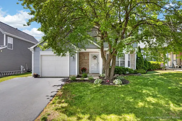 808 Castleton Court, Mundelein, IL 60060
