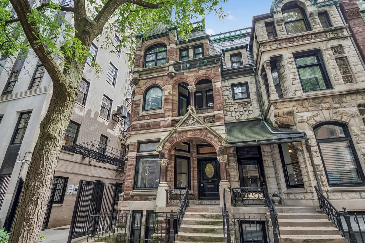 23 E Goethe Street #B, Chicago, IL 60610 - #1