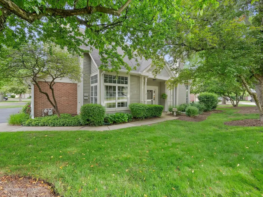 30W032 Laurel Court, Warrenville, IL 60555 - #2