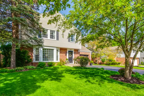 912 Oxford Road, Deerfield, IL 60015