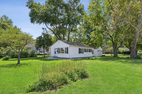 1347 15th Avenue, Clinton, IA 52732