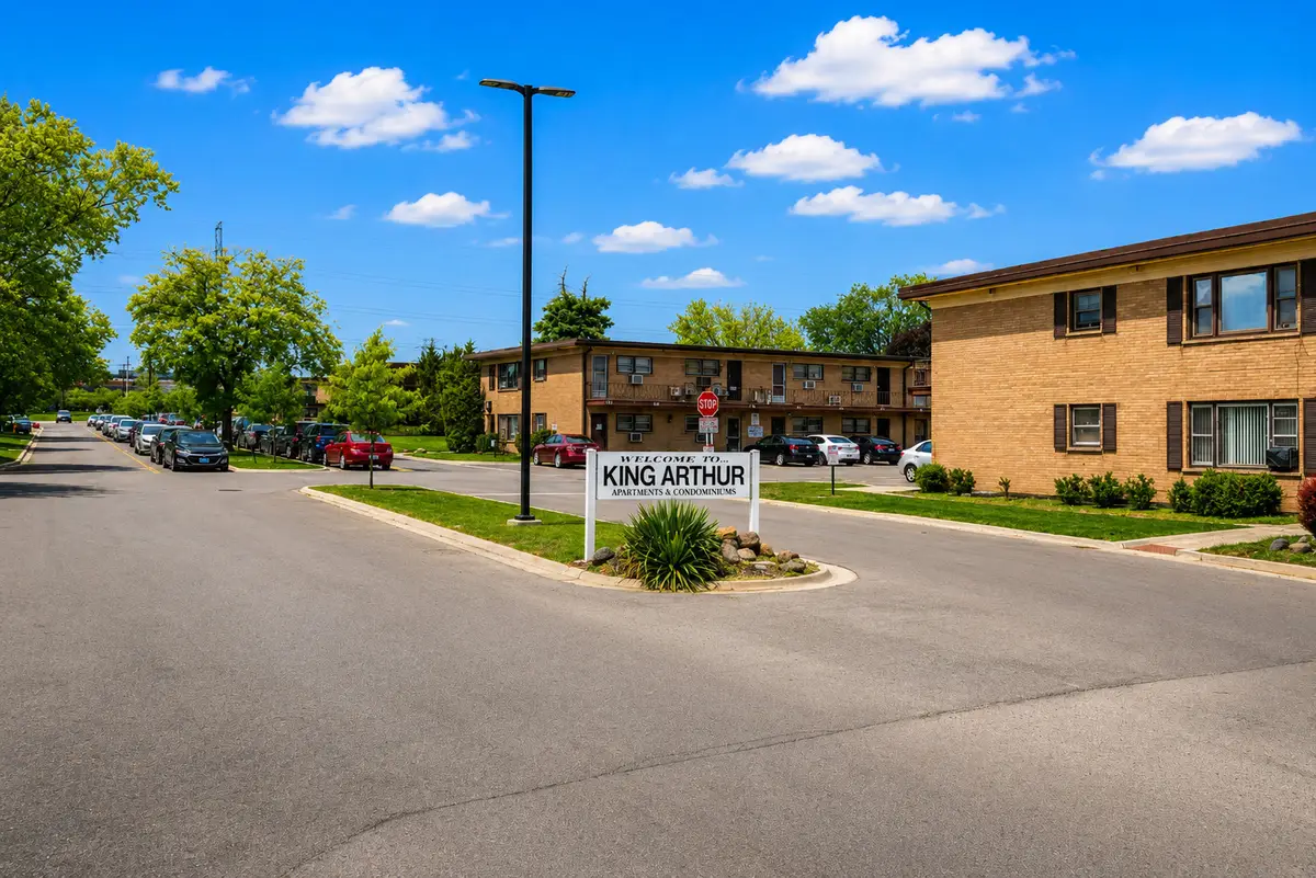 39 King Arthur Court #15, Northlake, IL 60164 - #1