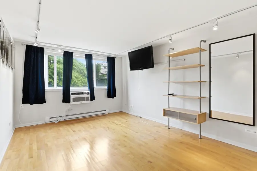 5854 N Kenmore Avenue #4C, Chicago, IL 60660 - #3
