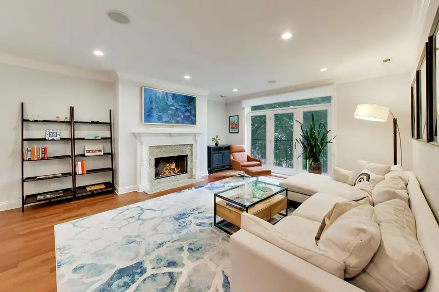 844 W Roscoe Street #2E, Chicago, IL 60657 - #3