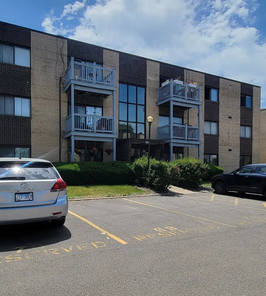 668 Pinecrest Drive #204, Prospect Heights, IL 60070 - #3
