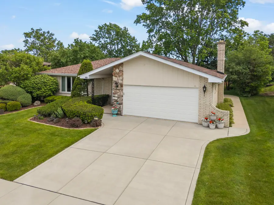 8831 Maple Avenue, Orland Park, IL 60462 - #2