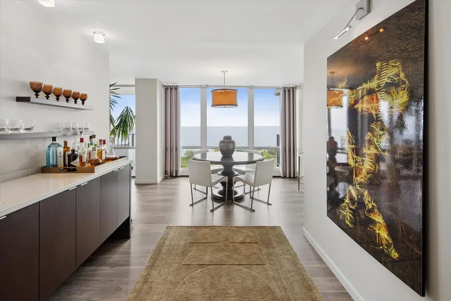 339 W Barry Avenue #24A, Chicago, IL 60657 - #3