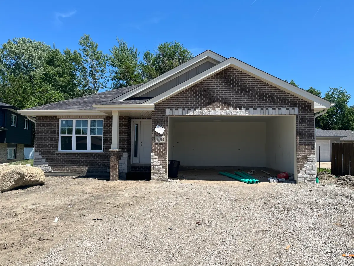 14109 Kenneth Court, Crestwood, IL 60418 - #1