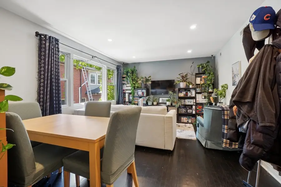 1528 W Chase Avenue #2C, Chicago, IL 60626 - #3
