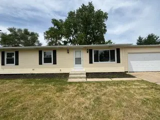 2212 Fairview Lane, McHenry, IL 60051
