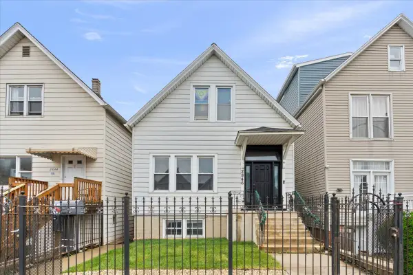 Address Withheld By Seller, Chicago, IL 60618